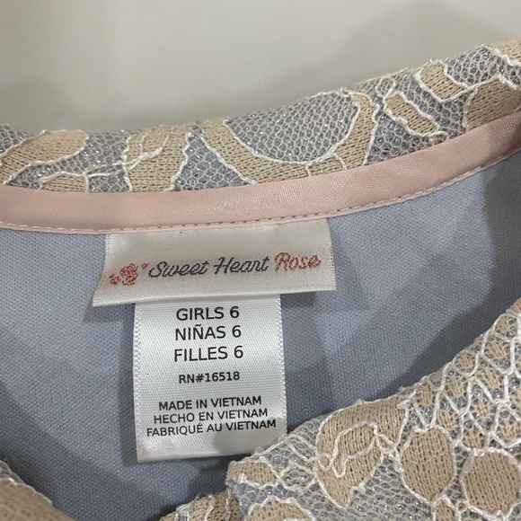 Worn once for wedding. Size 6. Girls coat - Picture 5 of 6